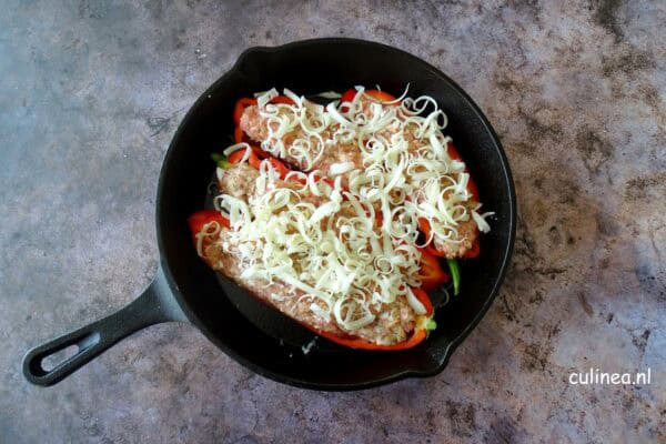 Gevulde paprika’s met worst