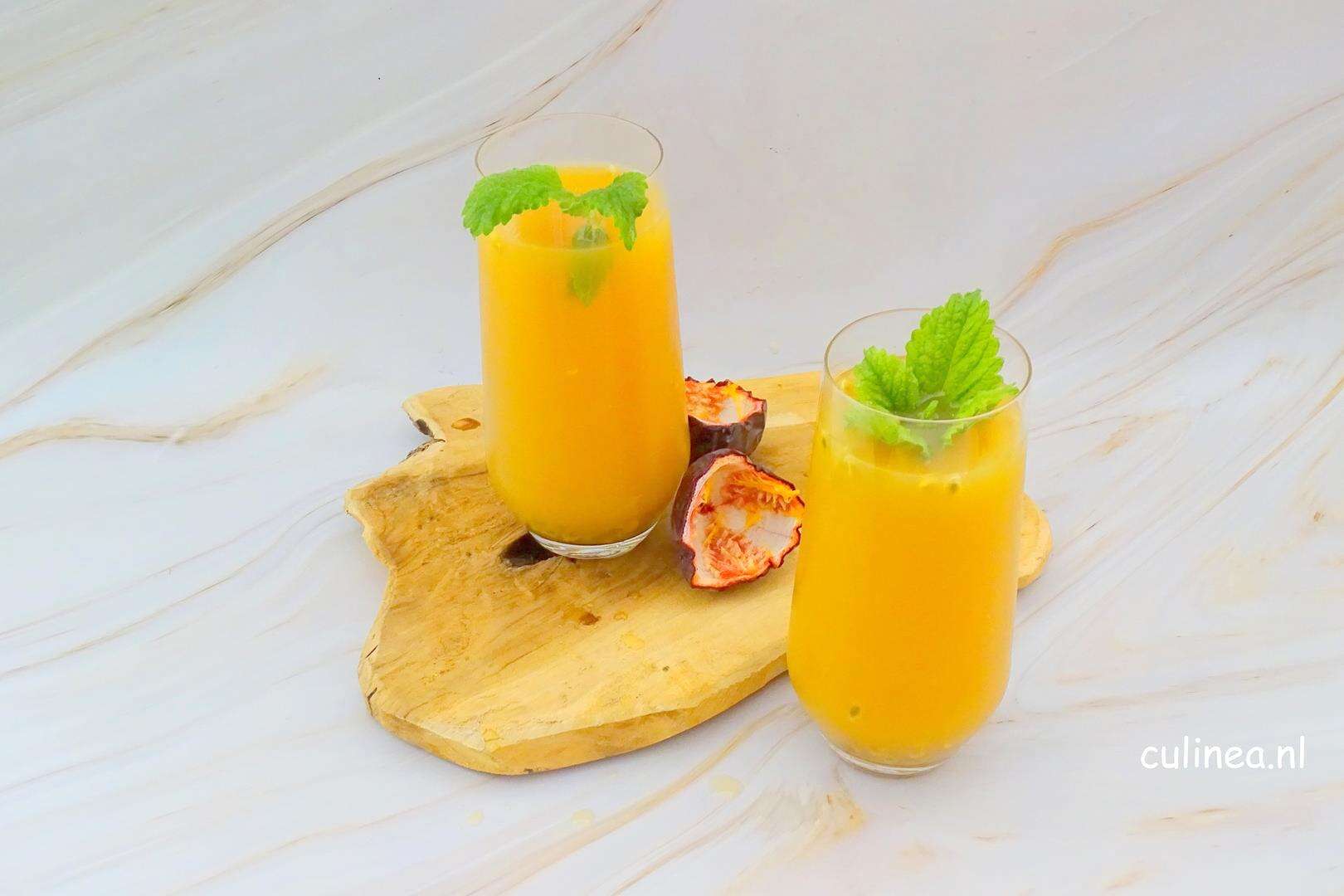 Mango passiefruit mocktail