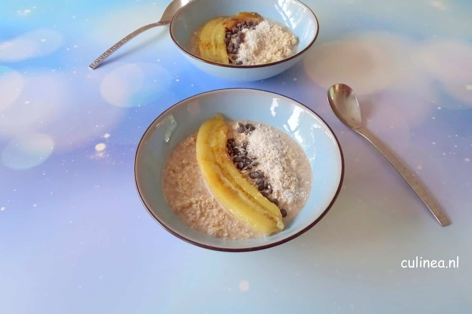 Overnight oats met bananas foster