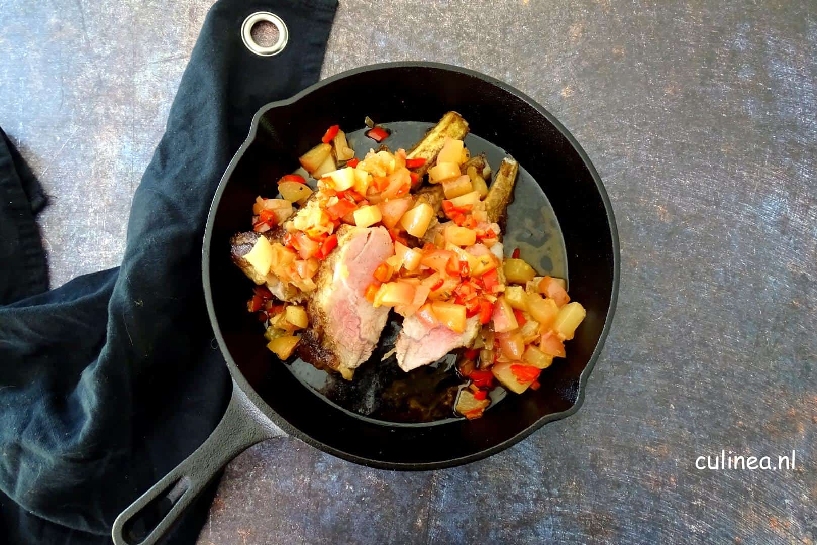 Varkensrack met abrikozen en paprikachutney