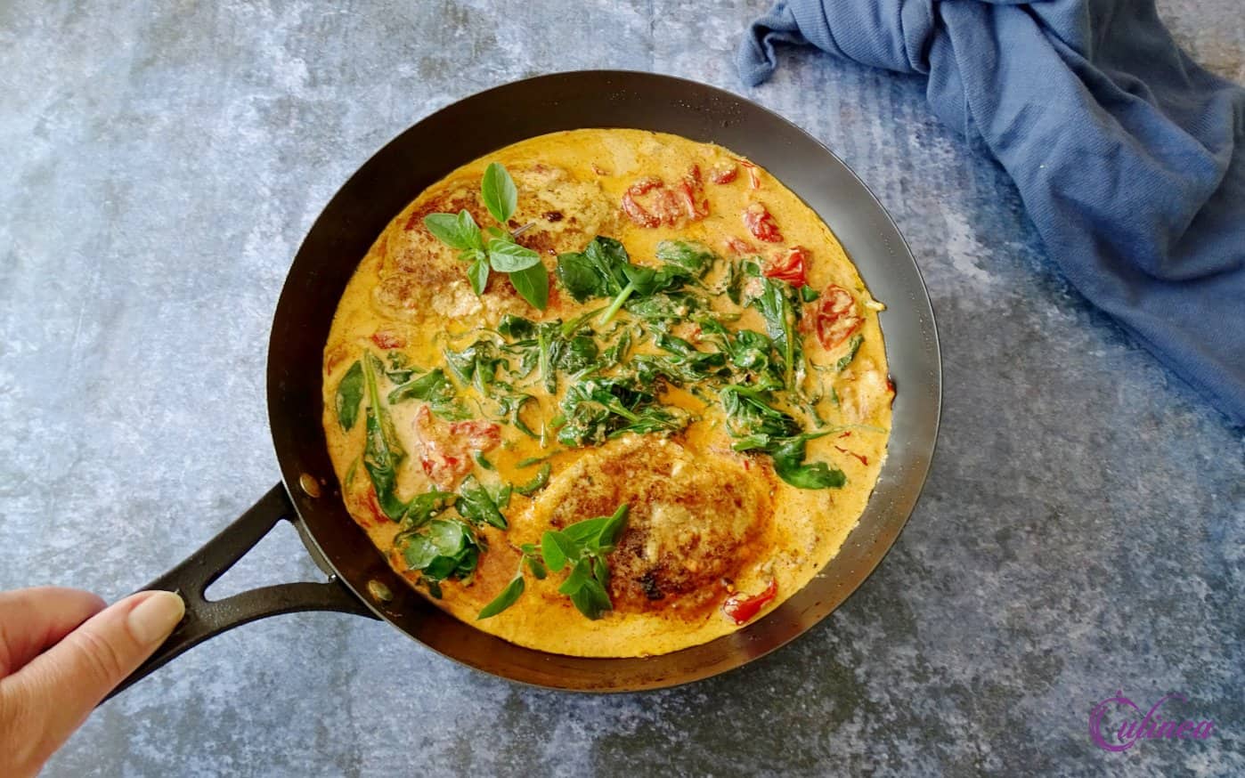 Kipfilet in zongedroogde tomatensaus