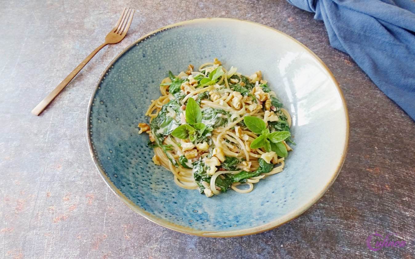 Spaghetti met spinazie blauwe kaassaus