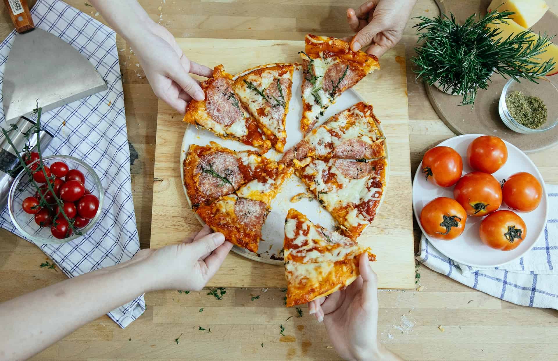 De authentieke Italiaanse smaak van pizza, maar dan bij je thuis