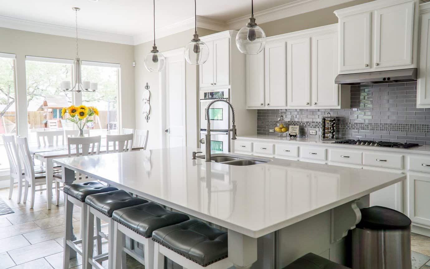 Vier slimme tips voor het creëren van een landelijke keuken