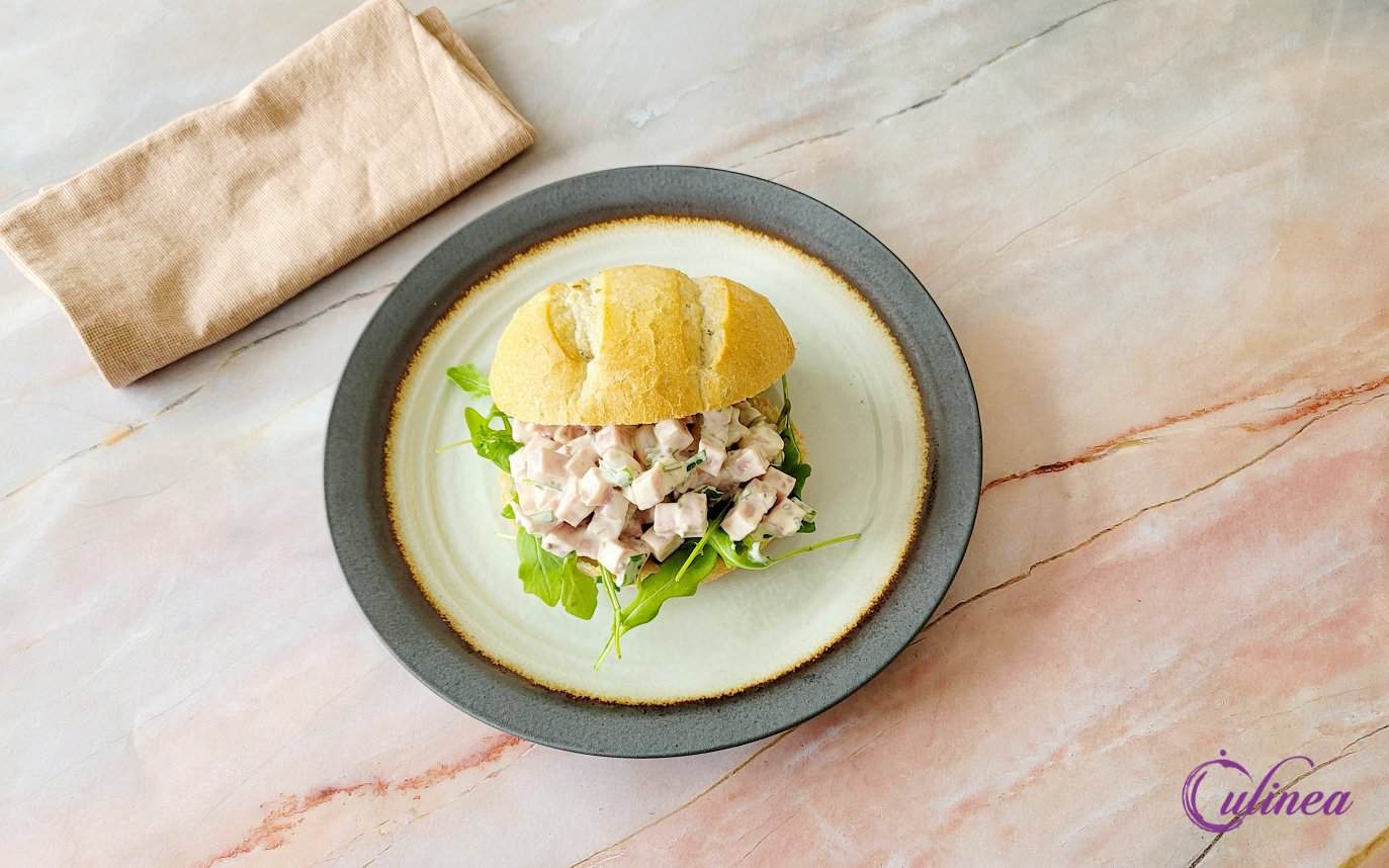 Hamsalade met lente-ui