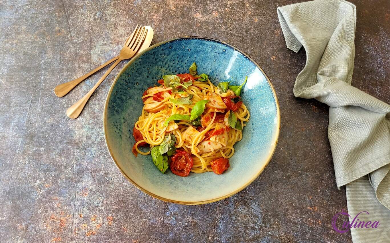 Simpele spaghetti met zongedroogde tomaten