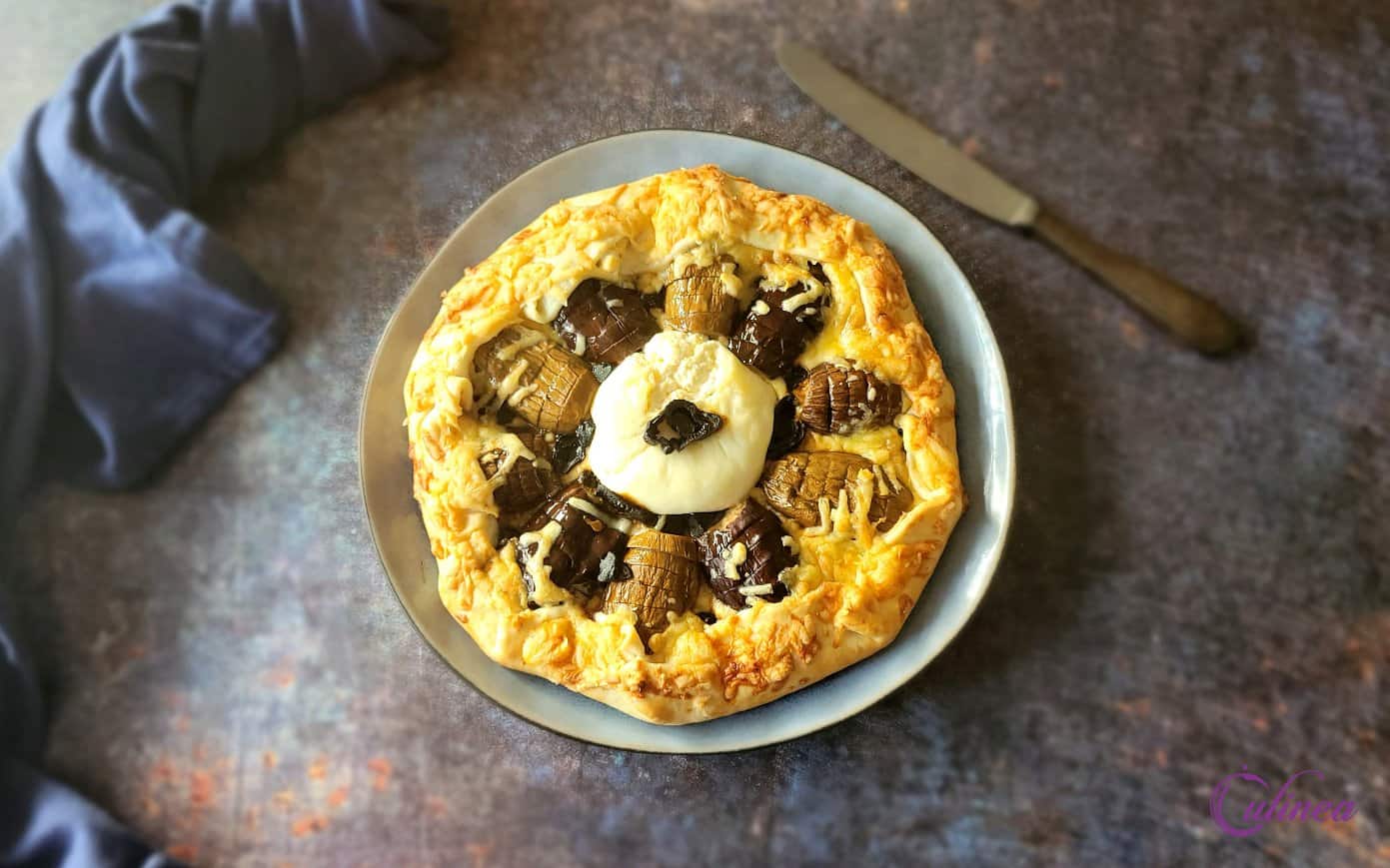 Galette met hasselback aubergine
