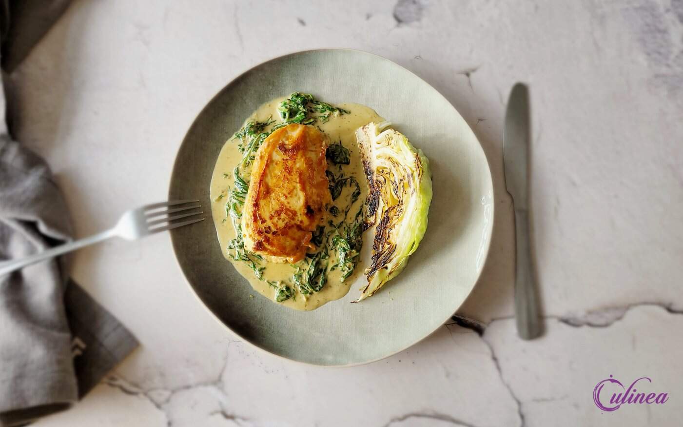 Gevulde kipfilet met spinazie pestosaus