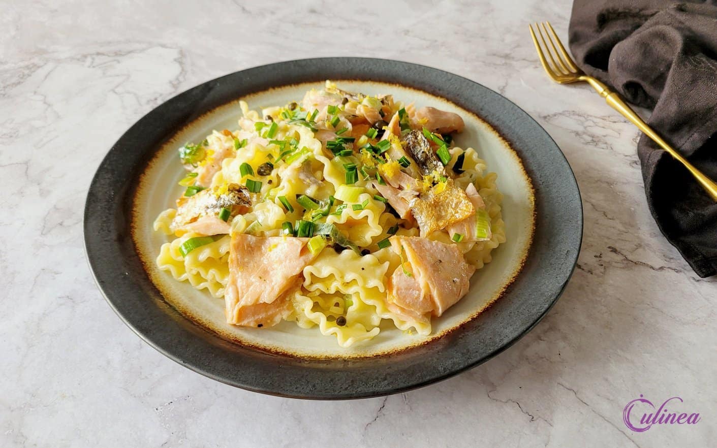 Pasta met gerookte zalm en citroen