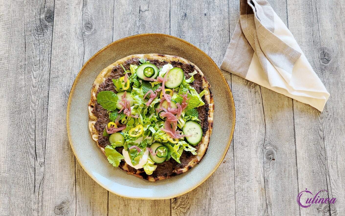 Smashed kofta flatbread