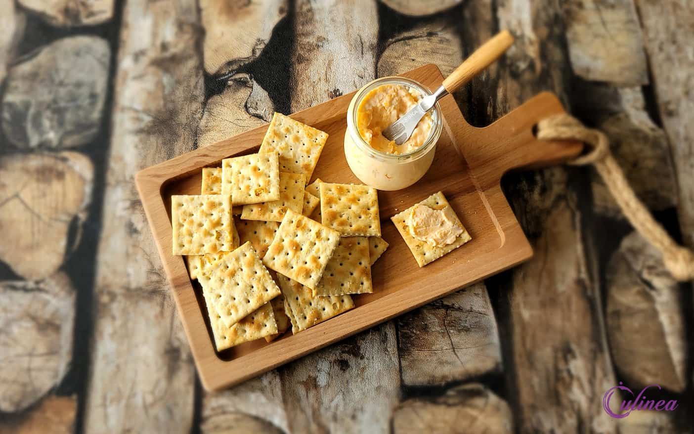 Pittige cheddar kaasdip