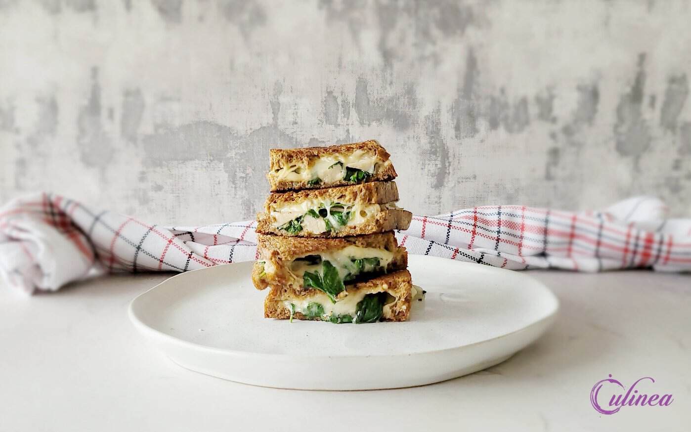 Tosti met spinazie en artisjok