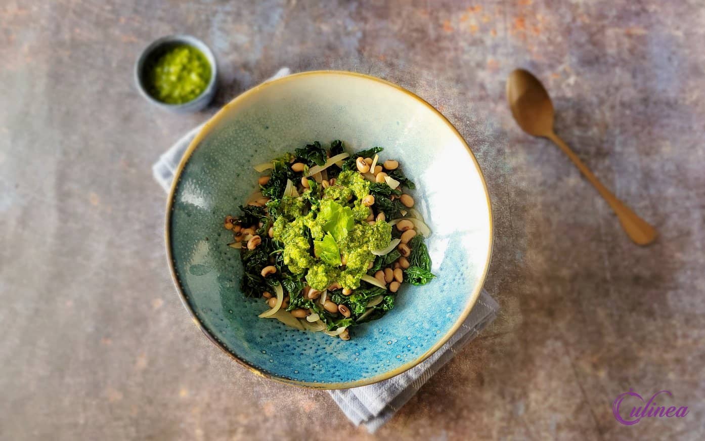 Black eyed bonen met palmkool