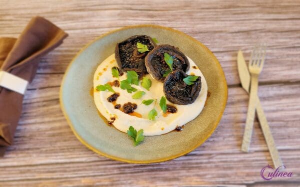 Portobello steaks met witte bonenpuree