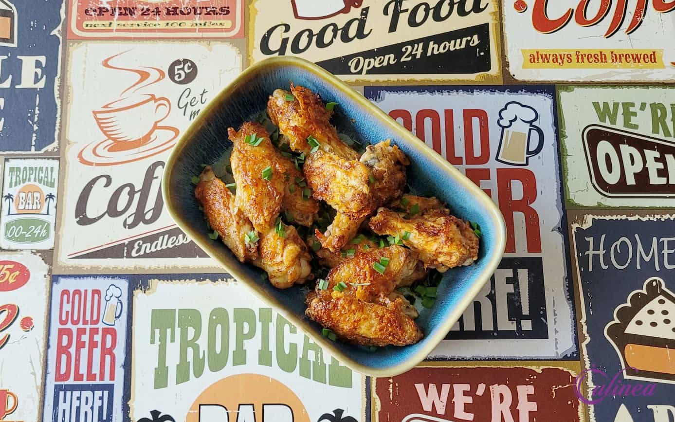 Kippenvleugeltjes met knoflook en Parmezaanse kaas