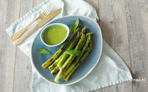 Quiche met groene asperges en brie