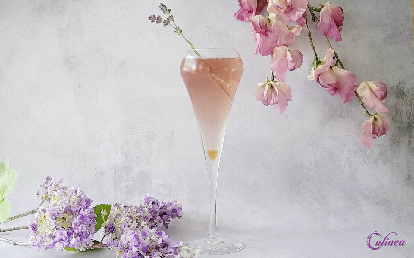 Lavendel French 75 cocktail