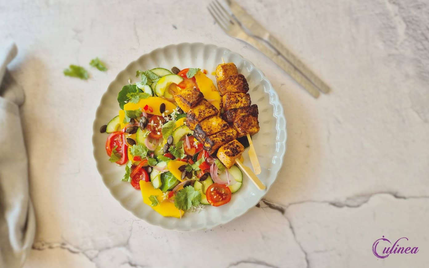 Cajun zalmspiesjes met mangosalade