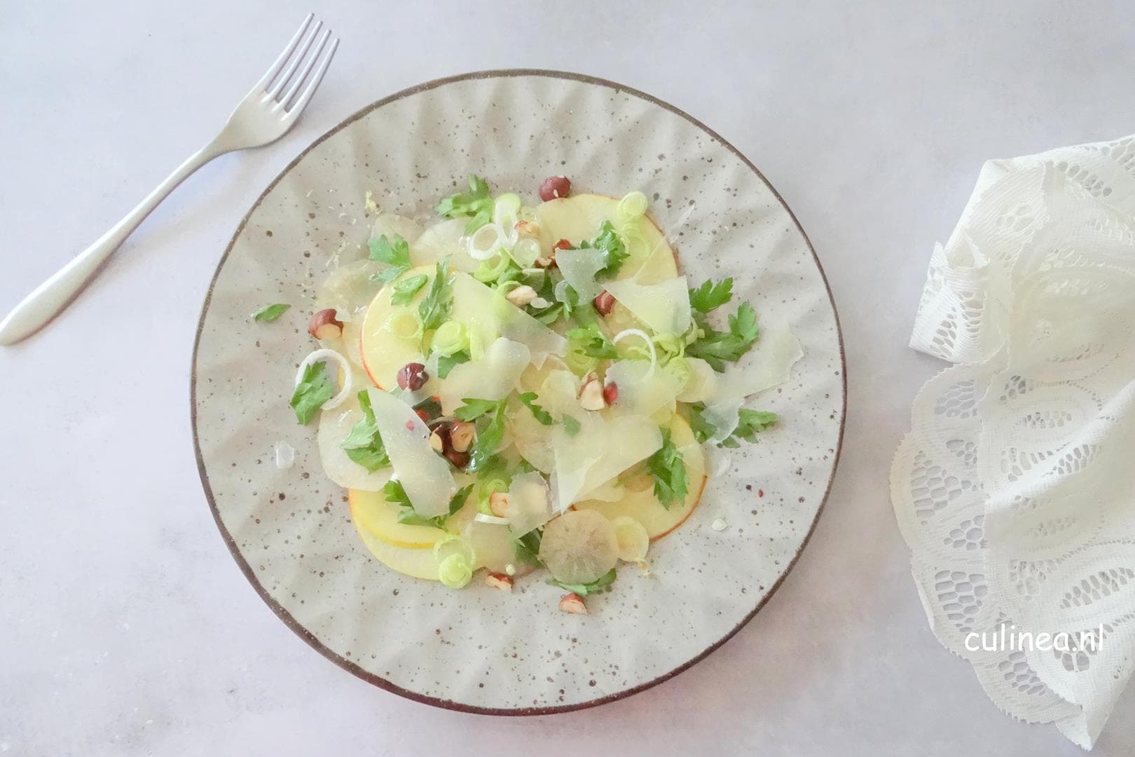 Yacon Salade met apppel en knoflook