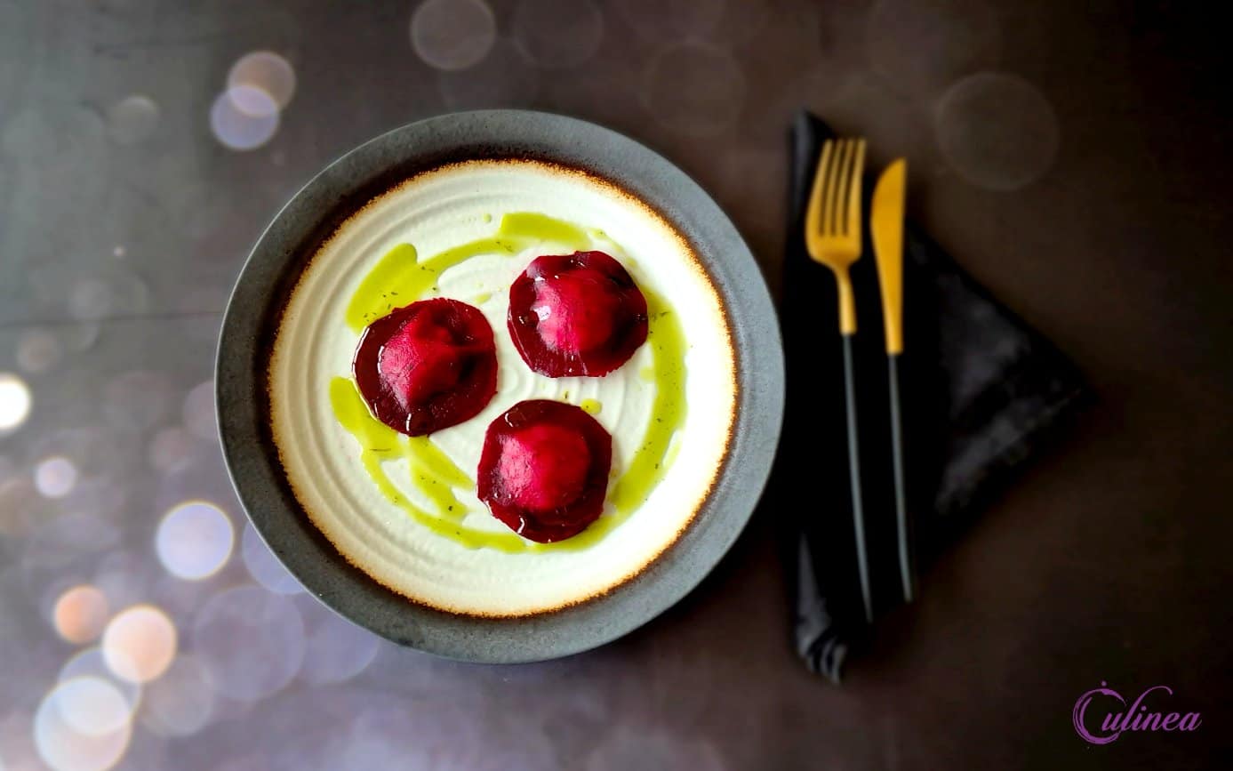 Rode biet ravioli met ricotta