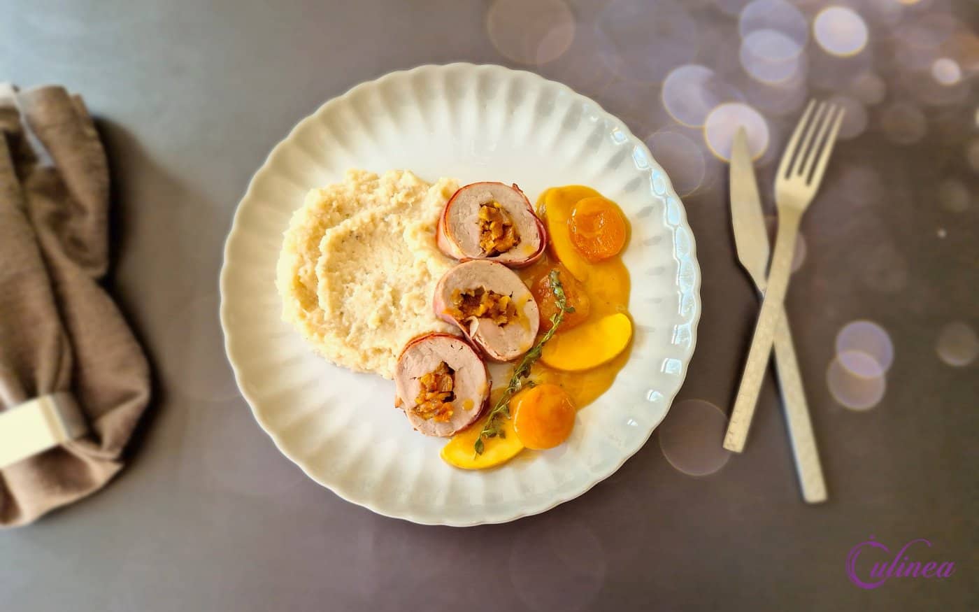 Varkenshaas gevuld met abrikozen en appel