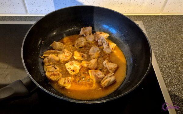 Kip met Sinaasappel Gembersaus