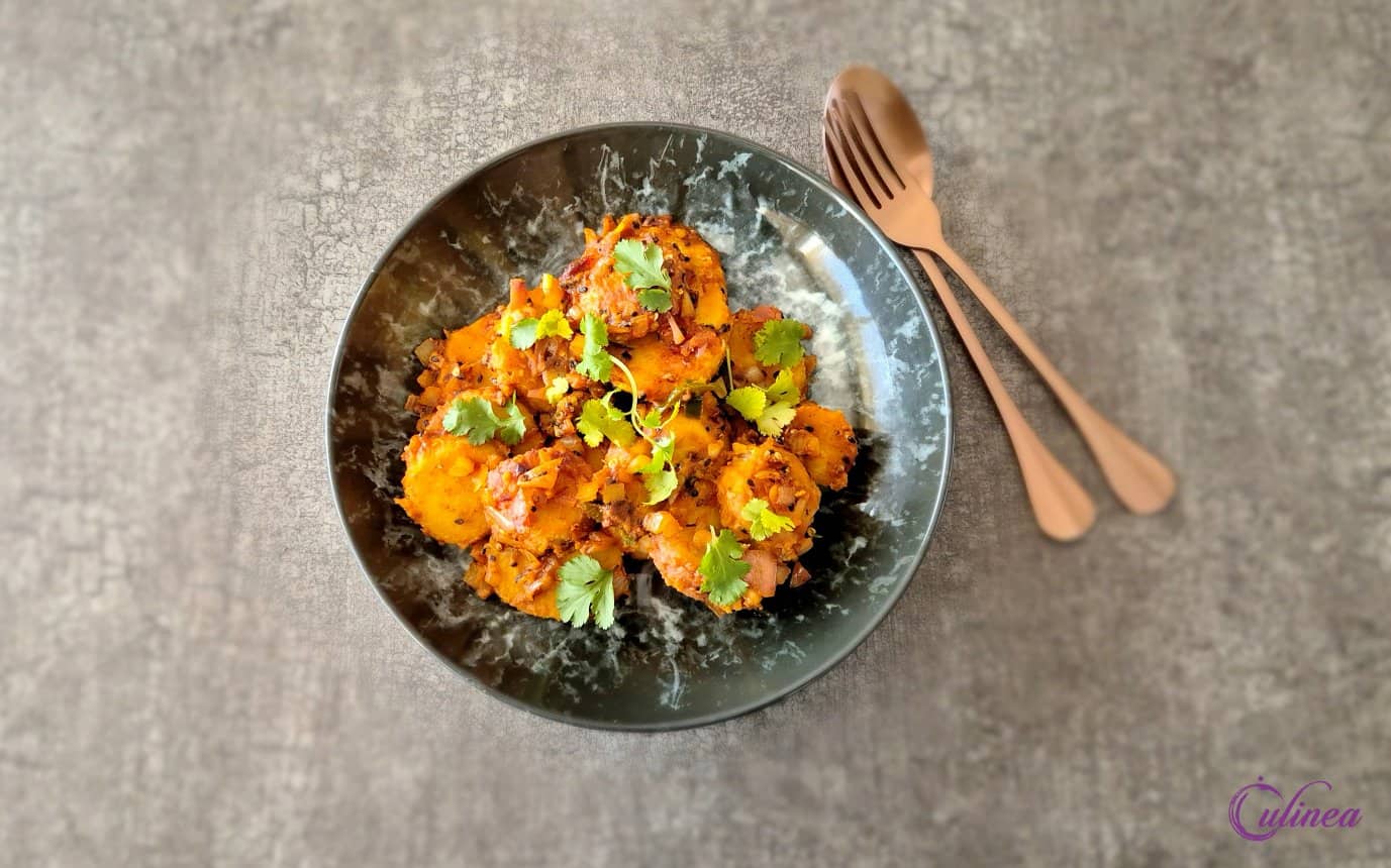 Gekruide Eddoesop een bord