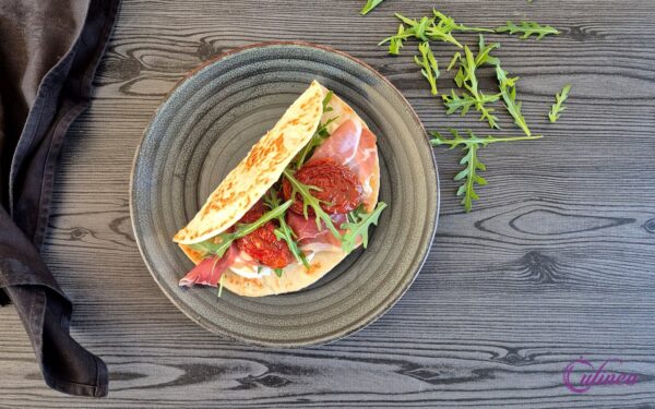 Piadina met Prosciutto en Burrata