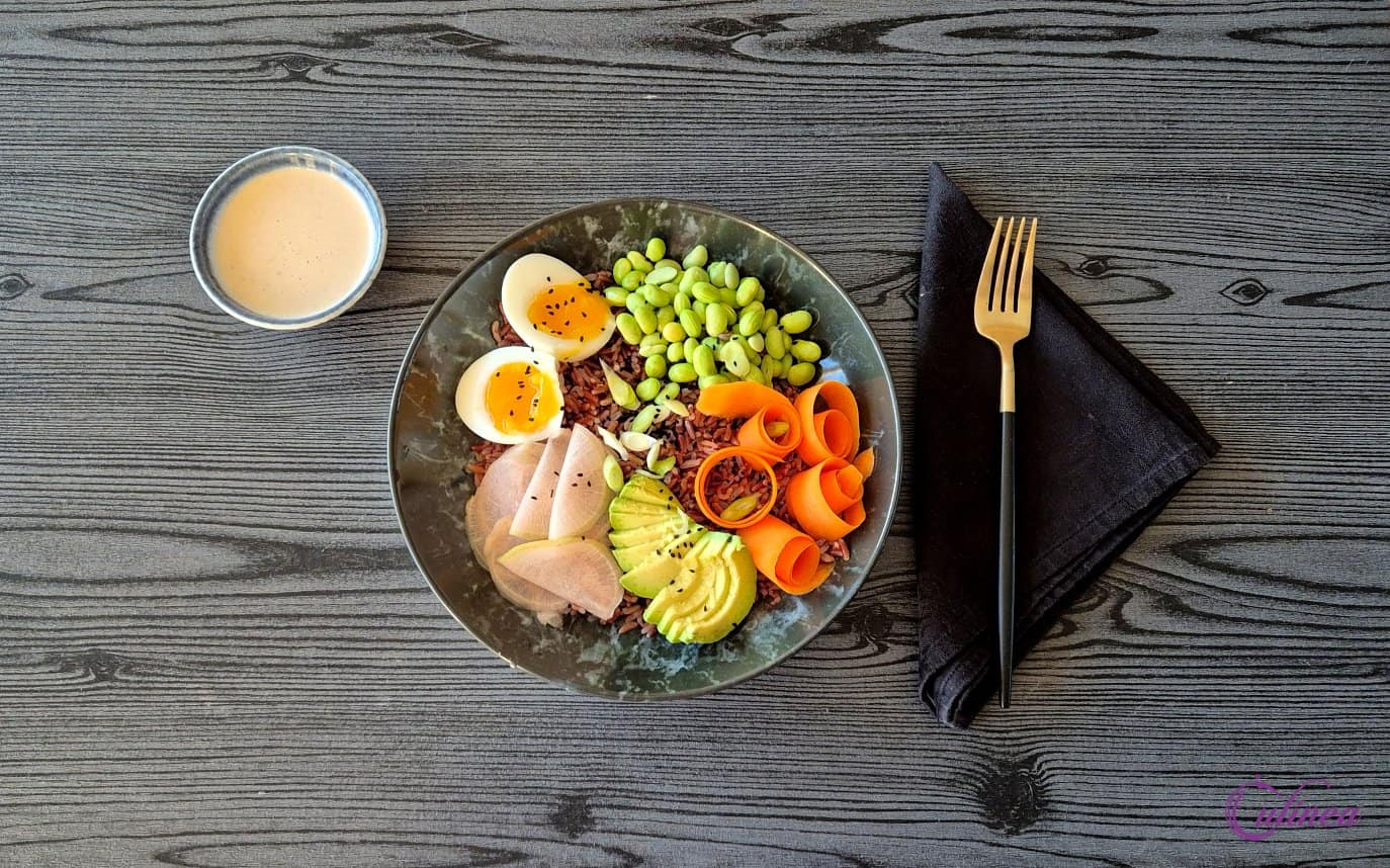 Power bowl met rode rijst