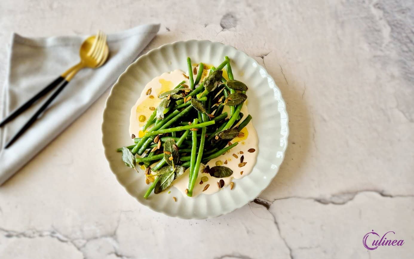 Sperziebonen met roomkaas en salie