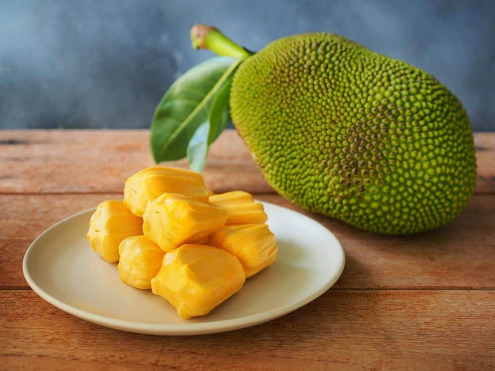 jackfruit op een bord