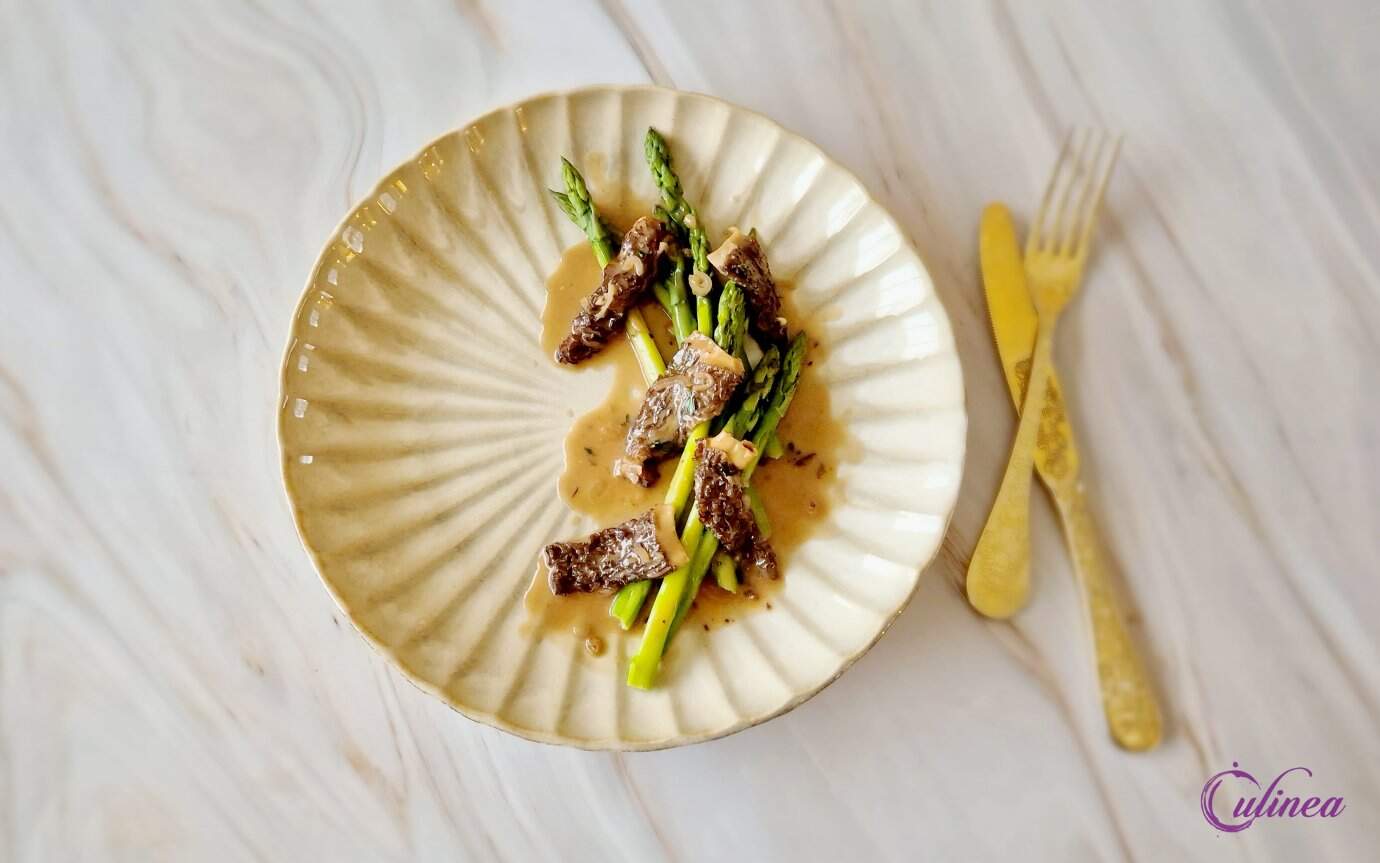 Asperges met Morieljes en Marsalasaus