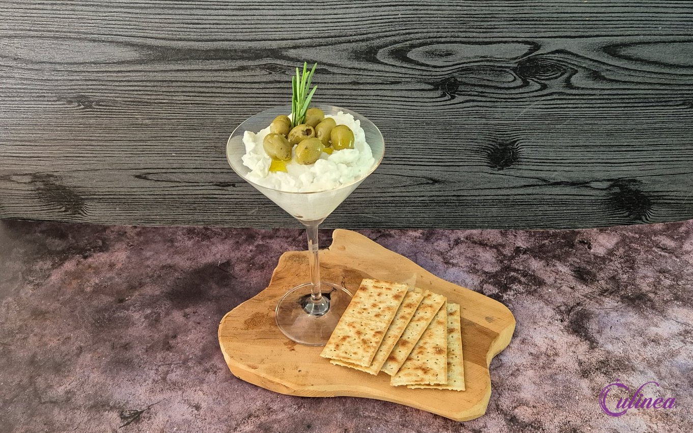 Dirty Martini Dip