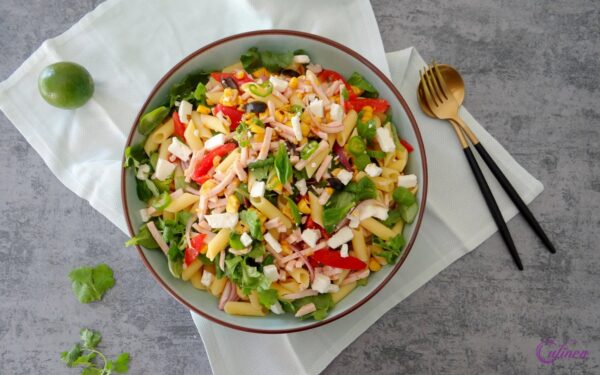 De Lekkerste Pastasalades: Creatieve Recepten voor Elk Seizoen