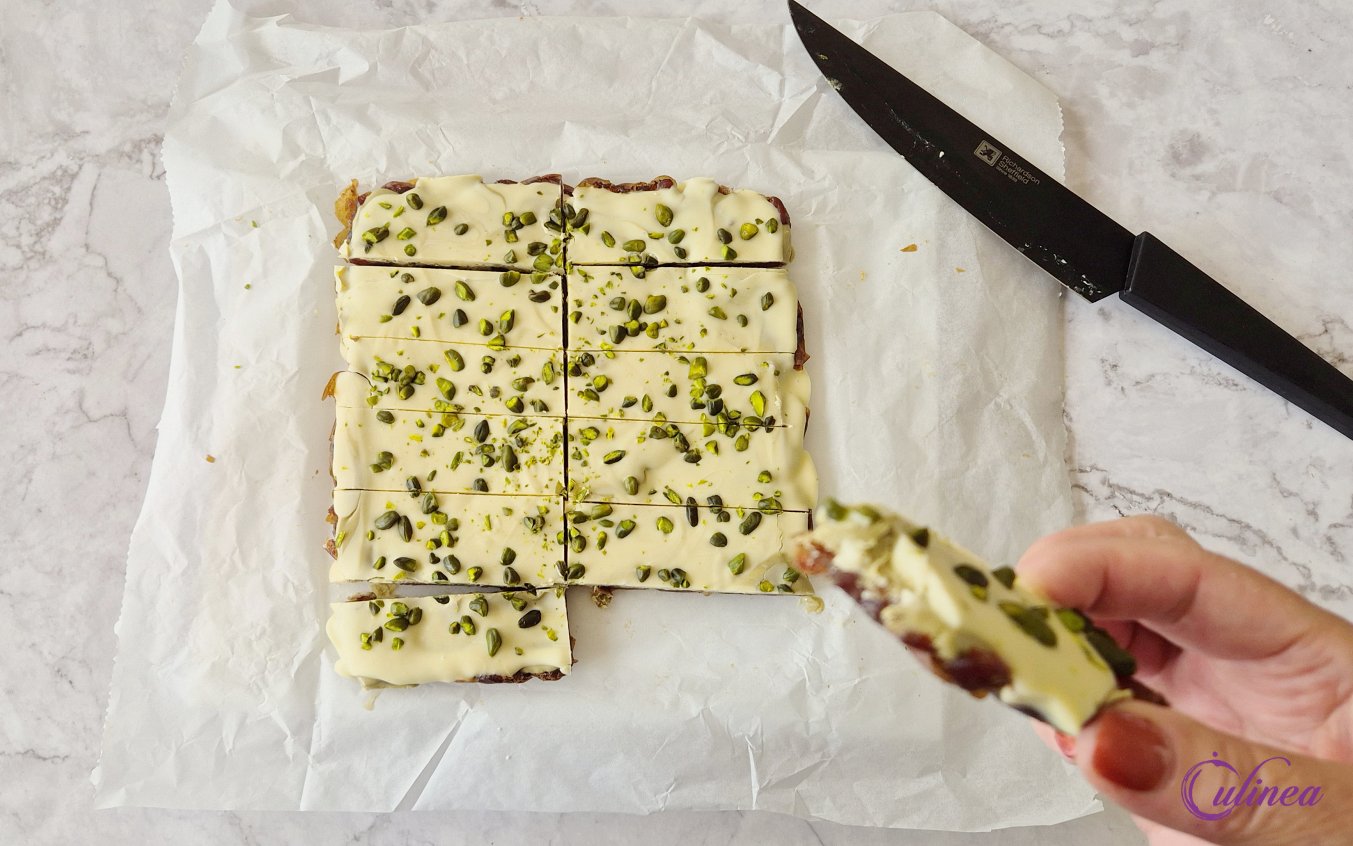 Witte Chocolade Pistache Dadelrepen