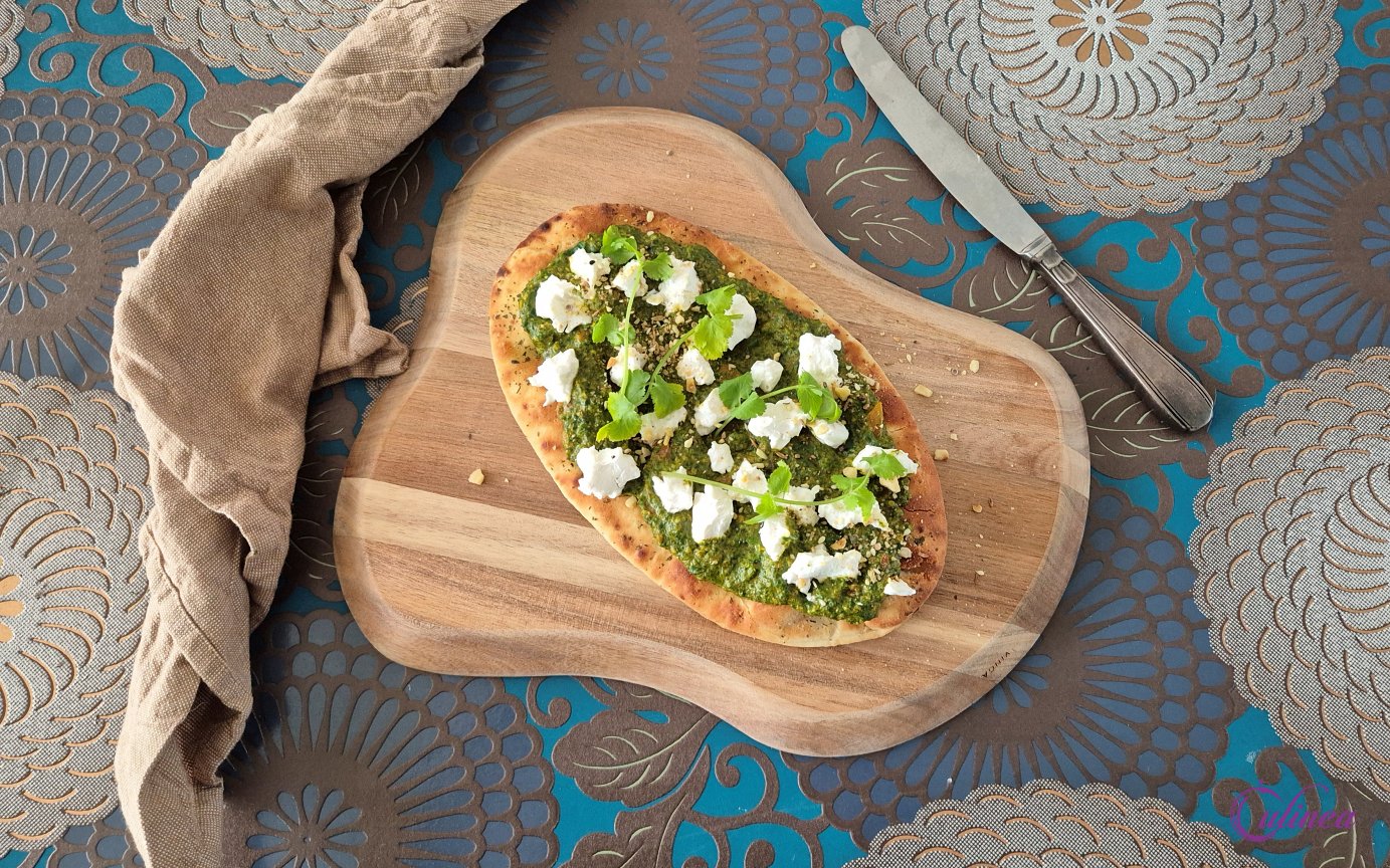 Naanbrood met Spinazie Paneer en Geitenkaas